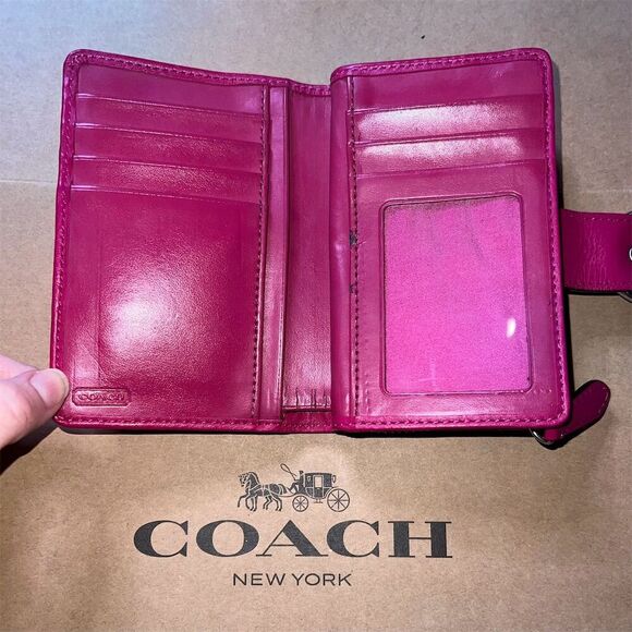 小物 Coach Vintage Soho Leather Wallet Pink VINTAGE COACH Soho Women's Pink Leather Wallet Silver Buckle